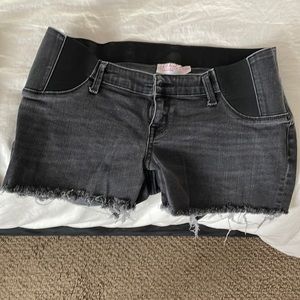 Maternity pants lot size 6